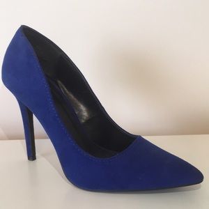 Blue Faux Suede Pointed Toe Pumps 💥